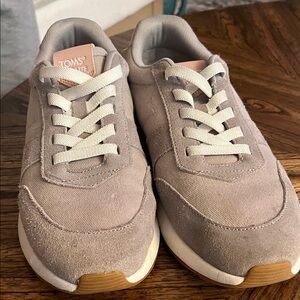 TOMS Women's Taupe Lace-Up Sneakers